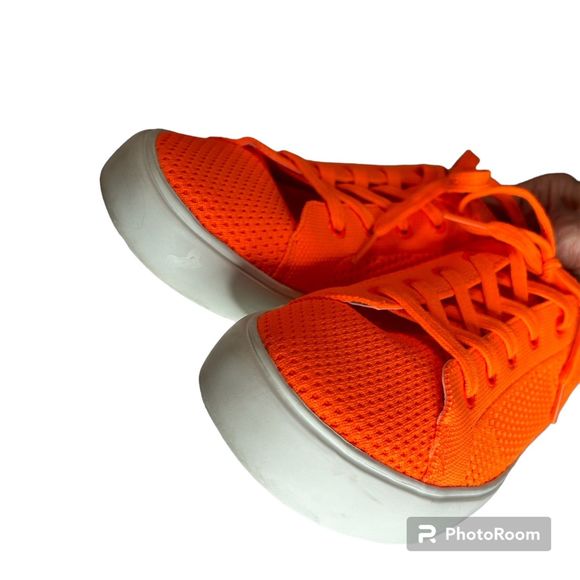 Marc Fisher knit neon orange sneakers Excellent! - Picture 3 of 9